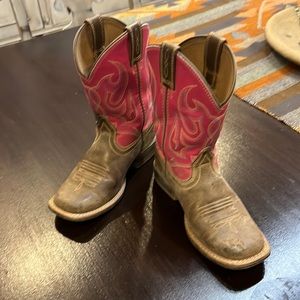 Ariat square toe cowboy boots